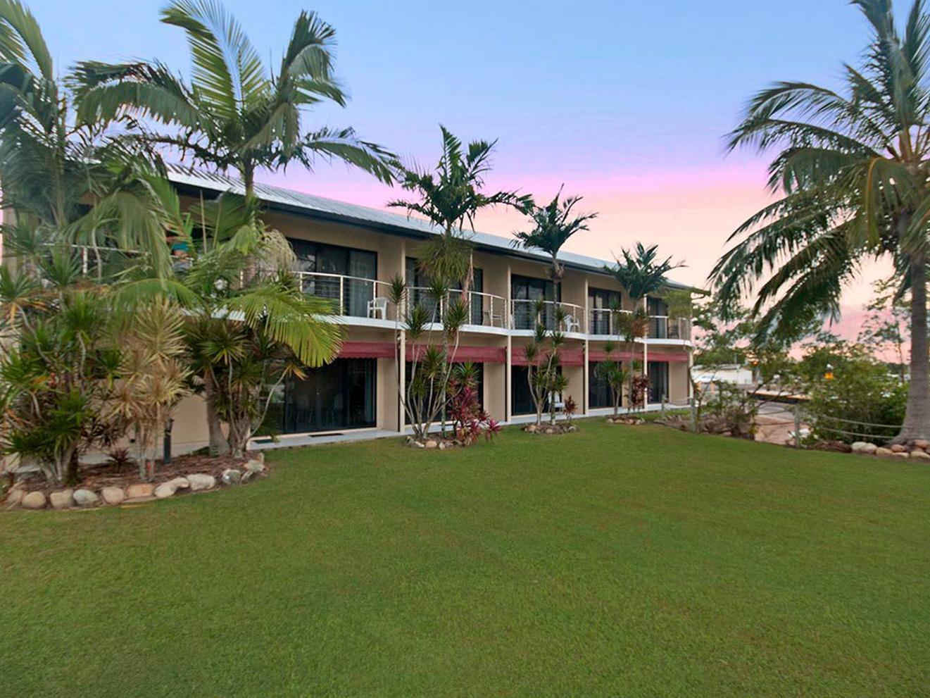 Hinchinbrook Marine Cove Resort Lucinda Kültér fotó
