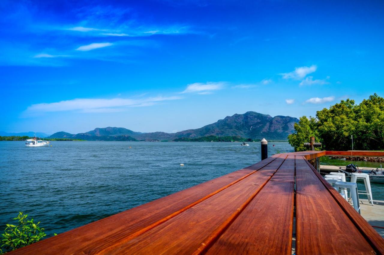 Hinchinbrook Marine Cove Resort Lucinda Kültér fotó