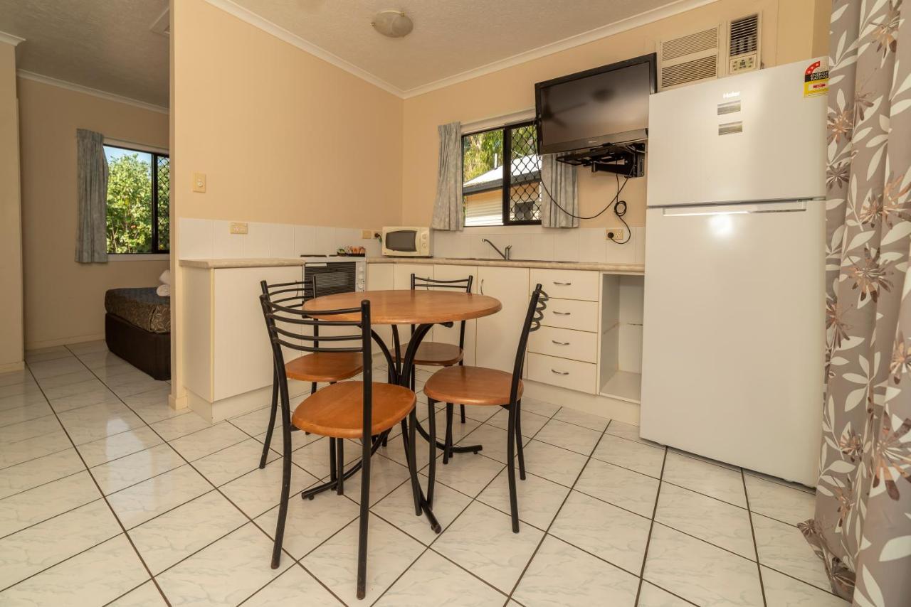 Hinchinbrook Marine Cove Resort Lucinda Kültér fotó